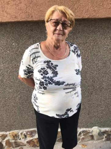 Irén, 78 éves hatvani társkereső nő profil fotója Irén, 78 éves hatvani társkereső nő profil fotója