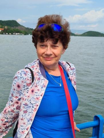 Adrien, 65 éves dunaújvárosi társkereső nő profil fotója