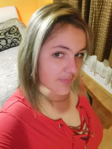 Eszter, 25 éves kisvárdai társkereső nő profil fotója