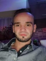 Sziasztok! Gábor vagyok. Fiatal mohácsi párkereső lányokkal chatelnék.