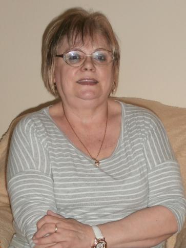 Katalin, 68 éves miskolci társkereső nő profil fotója