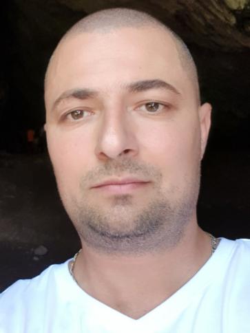 József, 41 éves versegi társkereső férfi profil fotója