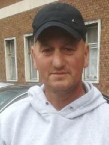 Tibor, 49 éves nyírábrányi társkereső férfi profil fotója Tibor, 49 éves nyírábrányi társkereső férfi profil fotója