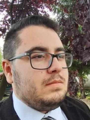 Levente, 24 éves jászfényszarui társkereső férfi profil fotója