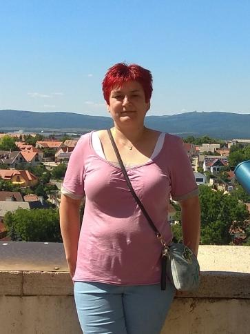 Anna, 40 éves sárvári társkereső nő profil fotója Anna, 40 éves sárvári társkereső nő profil fotója