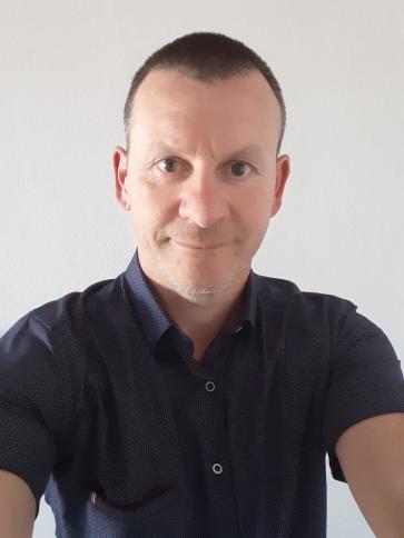 Róbert, 50 éves szlovákiai társkereső férfi profil fotója