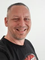 Sziasztok! Tamás vagyok. Komoly csapodi párkereső nők jelentkezését várom.