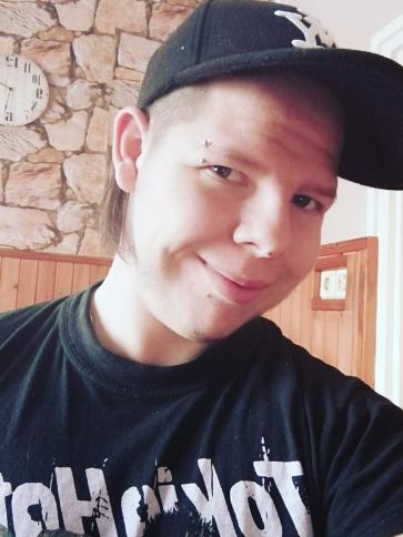 István, 22 éves szurdokpüspöki társkereső férfi profil fotója