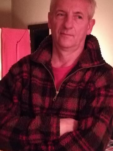 Laci, 69 éves pécsi társkereső férfi profil fotója