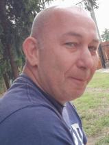 Sziasztok! Zoltán vagyok. Diplomás veresegyházi társkereső nőket keresek ismerkedési célból.