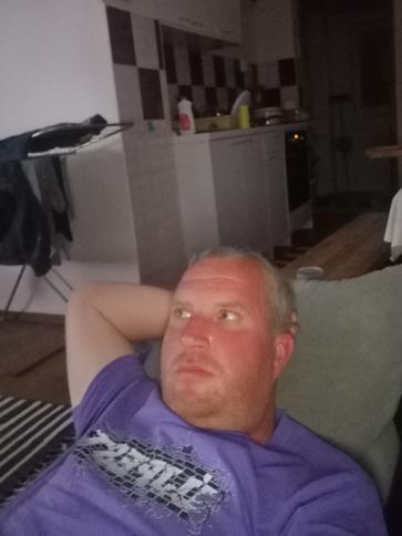 Laci, 37 éves fóti társkereső férfi profil fotója