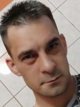 Sziasztok! Tamás vagyok. Online tiszaalpári randizni vágyó nők kattinsatok a kedvenc gombra.