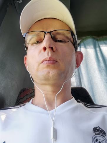 Gábor, 45 éves pölöskefői társkereső férfi profil fotója