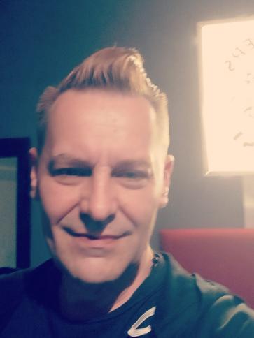 Laci, 54 éves Budapest I. kerületi társkereső férfi profil fotója