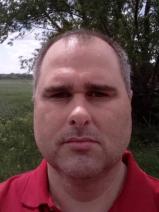 Sziasztok! Péter vagyok. Komoly pétfürdői párkereső nők jelentkezését várom.