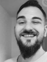 Sziasztok! Krisztián vagyok. Komoly kulcsi párkereső nők jelentkezését várom.