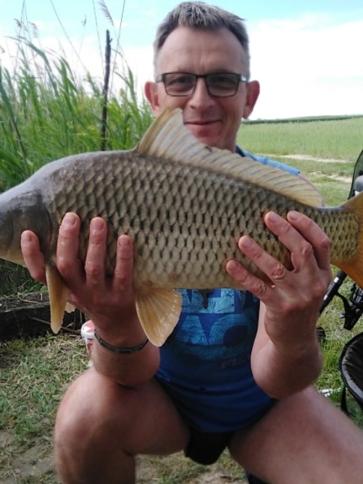 Istvan, 53 éves röszkei társkereső férfi profil fotója