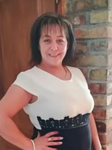 Mónika, 55 éves szákszendi társkereső nő profil fotója