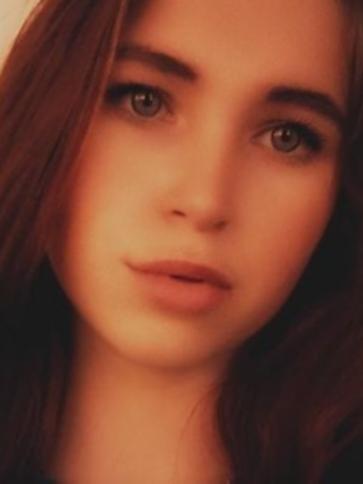 Rebeka, 23 éves bakonytamási társkereső nő profil fotója