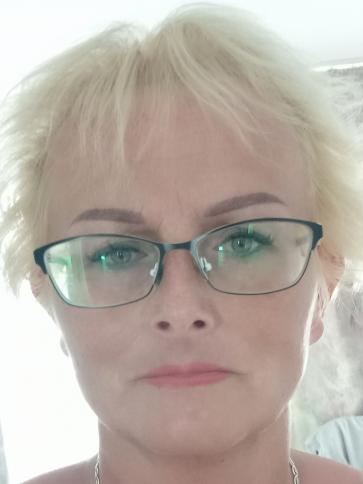 Krisztina, 56 éves sárvári társkereső nő profil fotója