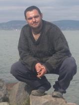 Sziasztok! Ákos vagyok. Komoly versendi párkereső nők jelentkezését várom.