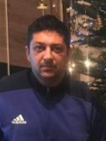 Zoltán, 43 éves ábrahámhegyi társkereső férfi profil fotója