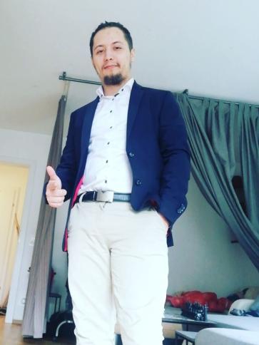 Sándor, 28 éves zirci társkereső férfi profil fotója