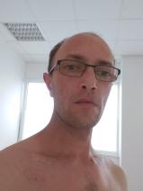 Sziasztok! Attila vagyok. Komoly kőszárhegyi párkereső nők jelentkezését várom.