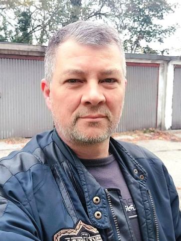 László, 52 éves tatabányai társkereső férfi profil fotója