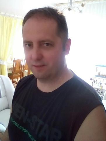 László, 47 éves nagyfügedi társkereső férfi profil fotója