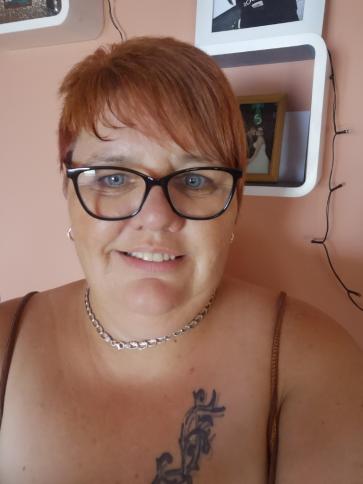 Anikó, 50 éves szarvasi társkereső nő profil fotója