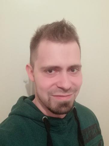 Márton, 34 éves pécsi társkereső férfi profil fotója