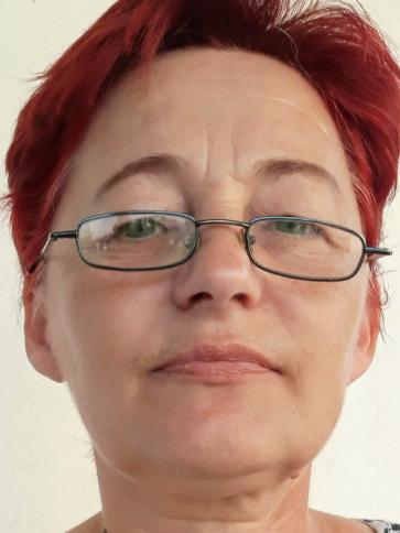 Anna, 58 éves romániai társkereső nő profil fotója