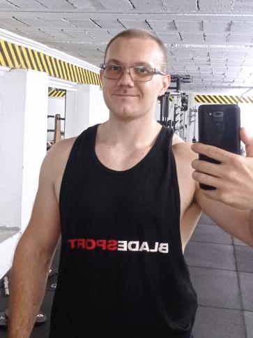 Jenő, 33 éves kunhegyesi társkereső férfi profil fotója