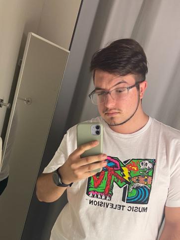 Dániel, 24 éves püspökmolnári társkereső férfi profil fotója