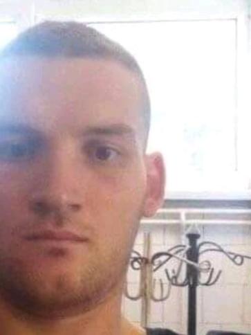 Alex, 32 éves Budapest VII. kerületi társkereső férfi profil fotója