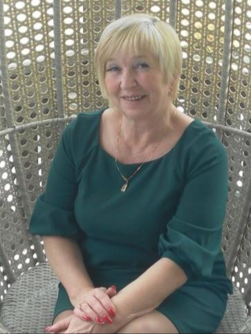 Anna, 67 éves szegedi társkereső nő profil fotója