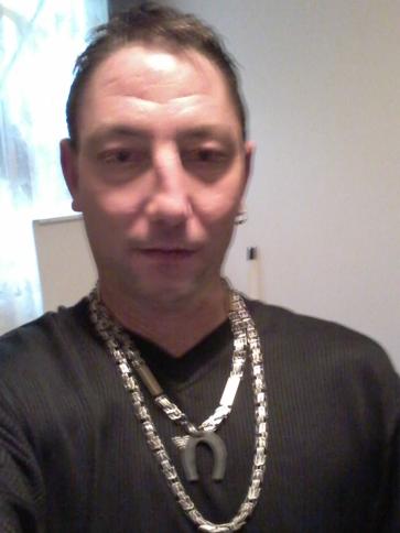Ervin, 44 éves pilisvörösvári társkereső férfi profil fotója