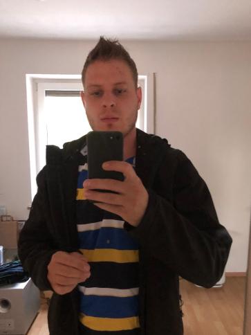 Kristóf, 31 éves nagykanizsai társkereső férfi profil fotója