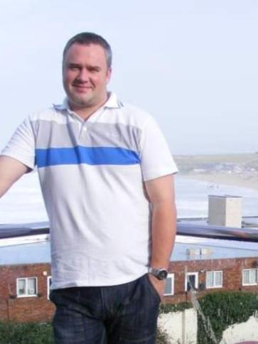 Laci, 48 éves Nagy Britannia kerületi társkereső férfi profil fotója