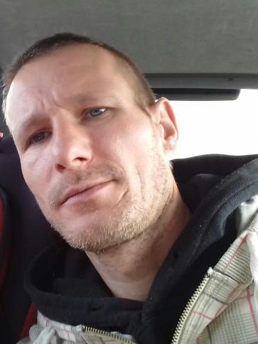 Imre, 49 éves abonyi társkereső férfi profil fotója