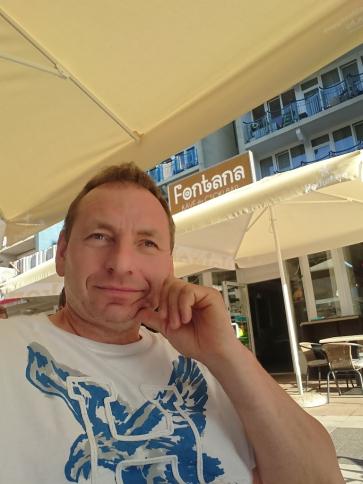 Zsolt, 55 éves zalaegerszegi társkereső férfi profil fotója Zsolt, 55 éves zalaegerszegi társkereső férfi profil fotója