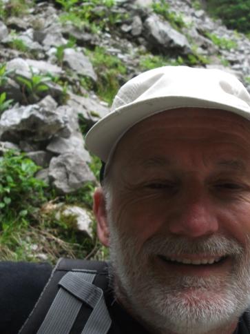 Attila, 69 éves debreceni társkereső férfi profil fotója Attila, 69 éves debreceni társkereső férfi profil fotója