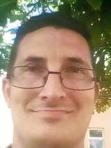 Sziasztok! Miklós vagyok. Komoly balkányi párkereső nők jelentkezését várom.