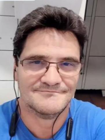 Robert, 60 éves kecskeméti társkereső férfi profil fotója