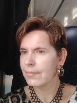 Sziasztok! Erika vagyok. Online albertirsai randizni vágyó férfiak jelöljetek kedvencnek.
