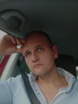 Sziasztok! Attila vagyok. Diplomás balmazújvárosi társkereső nőket keresek ismerkedési célból.