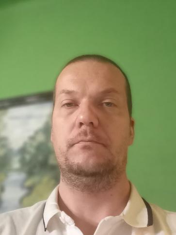 Mihály, 42 éves csengődi társkereső férfi profil fotója