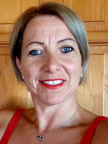 Éva, 47 éves tiszaújvárosi társkereső nő profil fotója