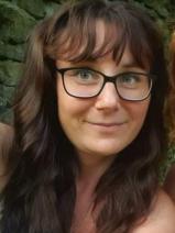 Sziasztok! Krisztina vagyok. Diplomás ajkai párkereső férfiakat keresek randizni.